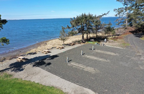 Aberdeen RV Rental | Exclusive Bayside RV Site #3