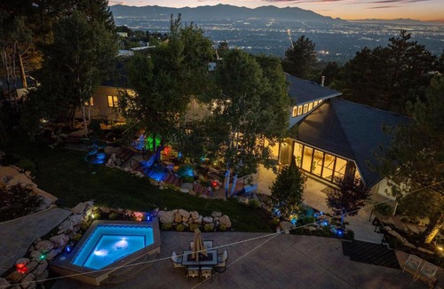 Olympus Cove Apartment | Exclusive Luxury Resort- Heated Pool & Pickleball