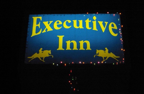 Tullahoma Hotel | Executive Inn
