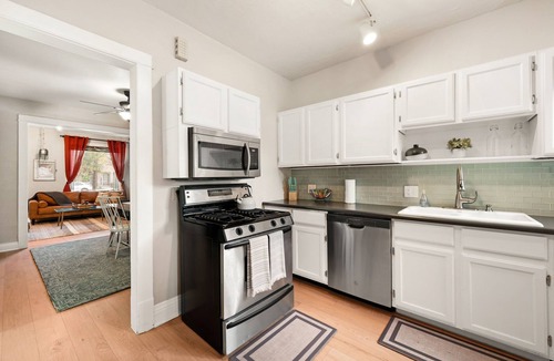 Speer House | Explore Denver From Our Spacious Retreat