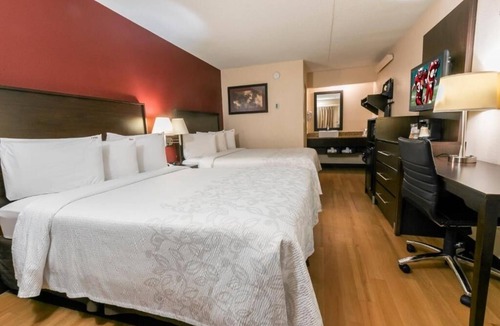 Columbus Hotel | Explore Short North Arts District from Affordable Stay Nearby