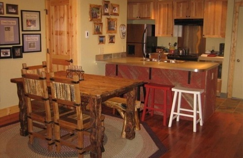 Mount Crested Butte Condo | Exquisite Mountain View! Great Location on Free Bus Route! 5 Star Reviews!