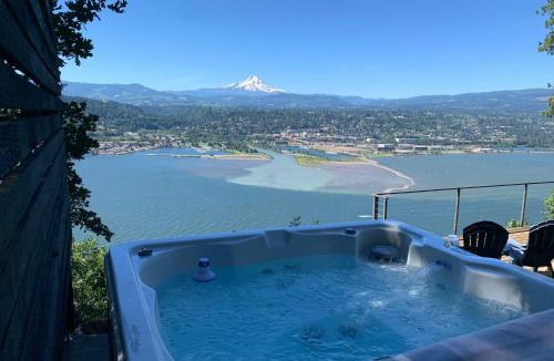 White Salmon House | Eye On The Gorge