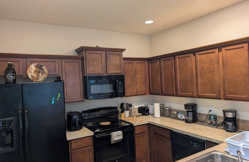 Eastside House | Fabulous 3-bedroom house with WiFi in Tacoma