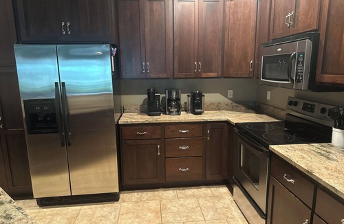 Spirit Lake Condo | Fabulous Condo at Bridges Bay - Golden Gate #104