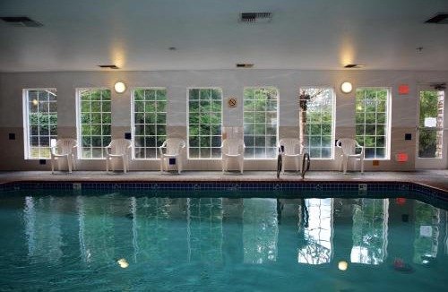 Dupont Hotel | FairBridge Inn & Suites DuPont