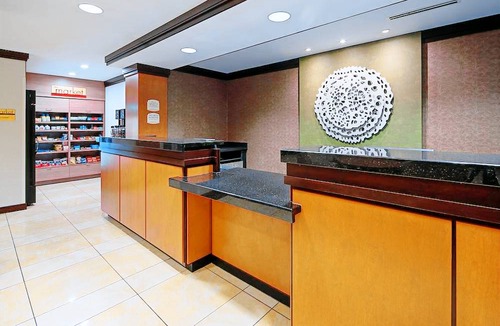 Bremerton Hotel | Fairfield Inn & Suites Seattle Bremerton
