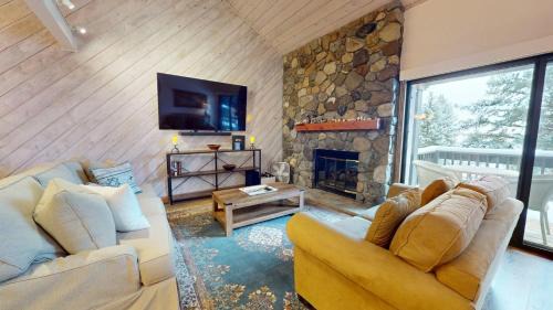 Elkhorn Village House | Fairway Nine Condo 4322