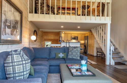 Elkhorn Village Condo | Fairway Nine Condo 4350- New Listing! Spacious Fairway Nine Condo