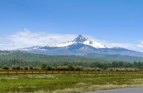 Black Butte Ranch House | Fairway View