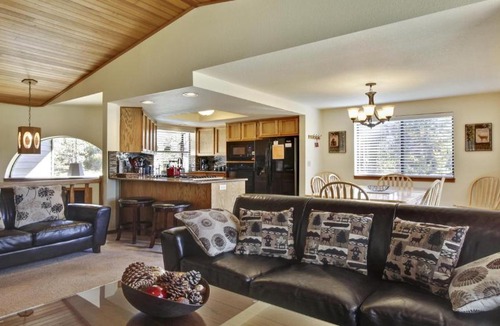 Sunriver House | Fairway Village 12