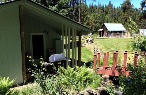 Dixie Cabin | Family-Friendly Cabin Rental in the Wilderness of Central Idaho