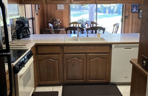 Black Butte Ranch House | Family Friendly Golf Home