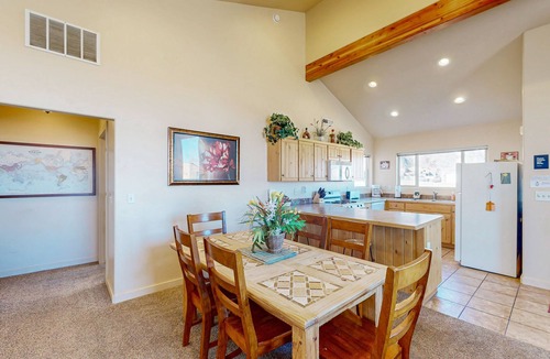 Moab South Valley House | Family-friendly home with mountain view, great locale, seasonal pool & hot tub
