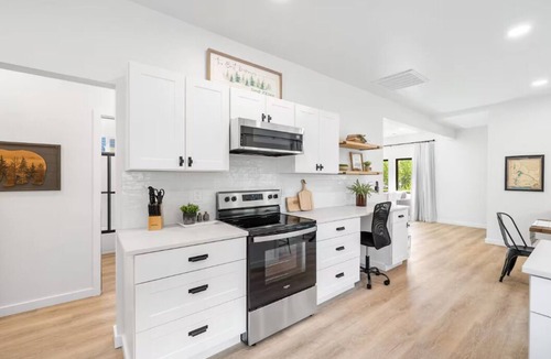 Garden District House | Family Friendly Lakeside Ave