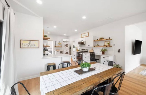 Garden District House | Family Friendly Lakeside Ave