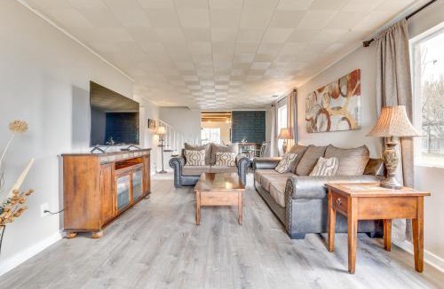 Ontario House | Family-Friendly Ontario Home in Central Location!