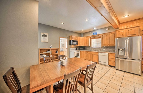 Sagle House | Family-Friendly Sagle Vacation Rental w/Deck