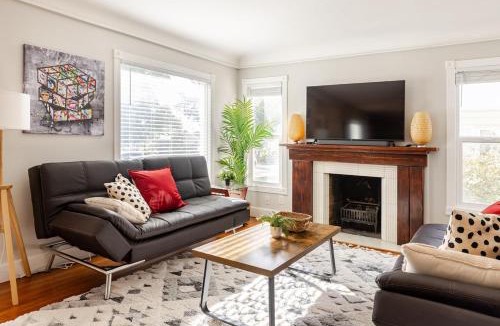 Sugar House House | Family Home - 2 Full Kitchen, Sauna, Sleeps 10-14