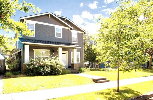 Coeur d'Alene House | Family home downtown CDA walk to lake and dining