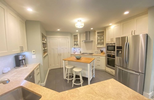 Eastsound House | Family Home w/Kayaks, Hot Tub, Beach Access & Pickleball