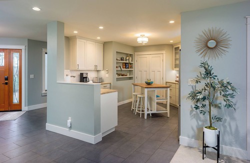 Eastsound House | Family Home w/Kayaks, Hot Tub, Beach Access & Pickleball