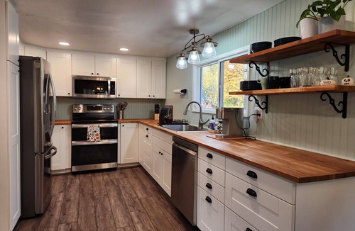 Issaquah House | Family- & Pet-Friendly Retreat at the Base of Squak Mountain