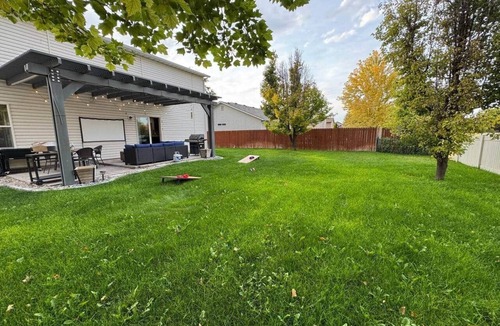 Nampa House | Family Retreat near Idaho Center, Theatre, Arcade!