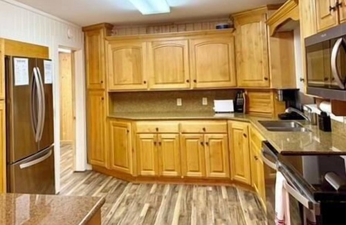 Island Park Cabin | Family Reunion House-Sleeps 18- Hottub, Yellowston