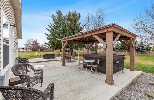 Coeur d'Alene House | Family Reunion/Wedding Venue Please call for Pricing