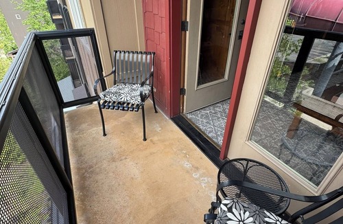 Kellogg Condo | Family Space with spacious en suite listed also