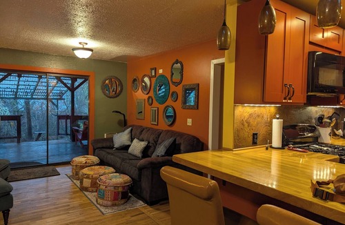 Roseburg House | Fantastic 3-bedroom house with AC in Roseburg