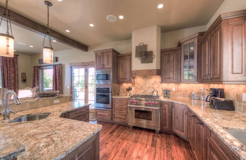 Big Sky House | Fantastic Ski in/Out-Both Resorts!Luxurious Mountain Retreat