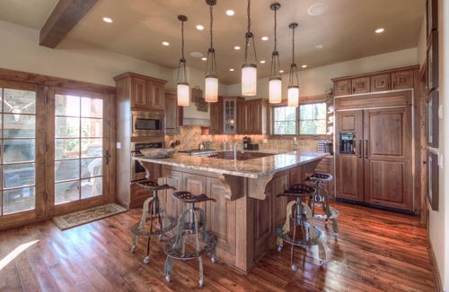 Big Sky House | Fantastic Ski in/Out-Both Resorts!Luxurious Mountain Retreat