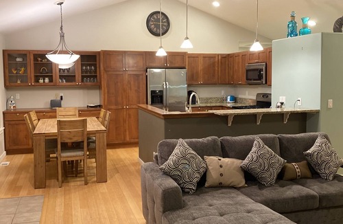 Greenbank House | Farmhouse Style In The Woods With Private Trail
