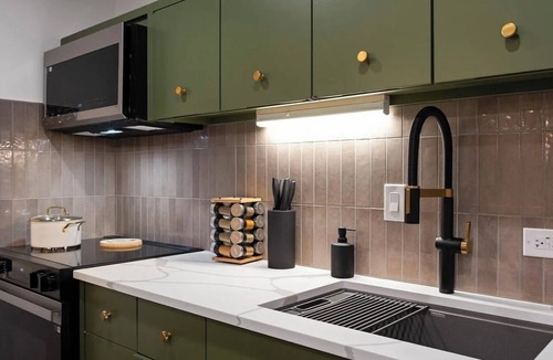 Downtown Omaha Condo | Farnam Midtown Condo 5J
