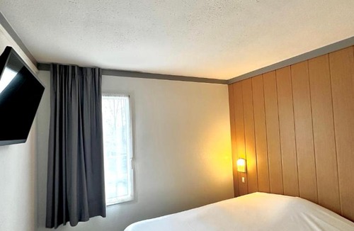 Laval Hotel | Fasthotel Laval