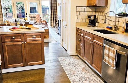 Belfair Cottage | Fatigued? Peaceful Getaway at the Cozy Cottage