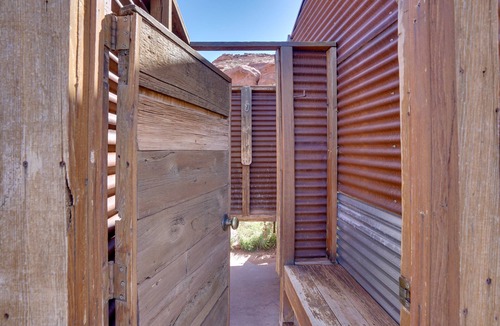 Moab House | Female Hogan, disc golf, kayaks, ATV, wildlife, hiking, beach, pet friendly