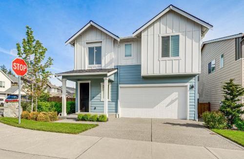 Port Orchard House | Fenced Yard & Grill! Family Haven in Port Orchard