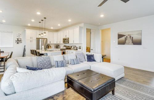 Port Orchard House | Fenced Yard & Grill! Family Haven in Port Orchard