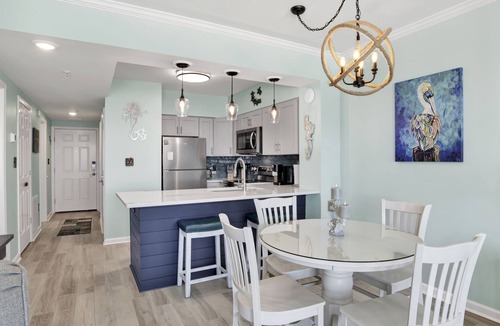 Orange Beach Condo | Fido friendly Beachfront! Toes in the Water & Sand