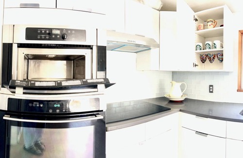 Point Roberts House | FIFA for FAMILIES Cottage on Private Beach, 50' Waterfront on South Beach!