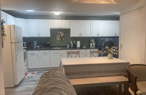SeaTac Apartment | Finigins Hideaway Close to Airport/Free Parking, Laundry