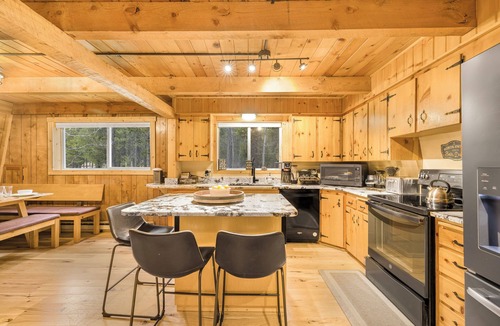 Island Park Cabin | Firepit, Game Room, Perfect for Fishing/ATV @ Creekside Cabin