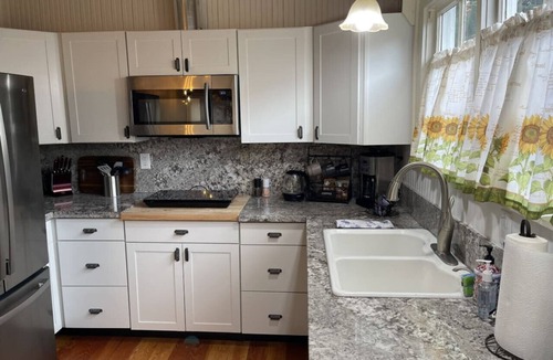 Jacksonville Cottage | Fireside Cottage in Downtown Jacksonville