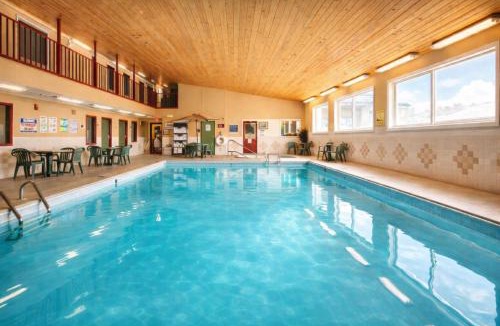 Devils Lake Hotel | Fireside Inn and Suites