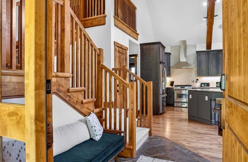 Tamarack Resort Cabin | Fireside Lodge | Ski-In/Ski-Out Luxury Cabin + Hot Tub