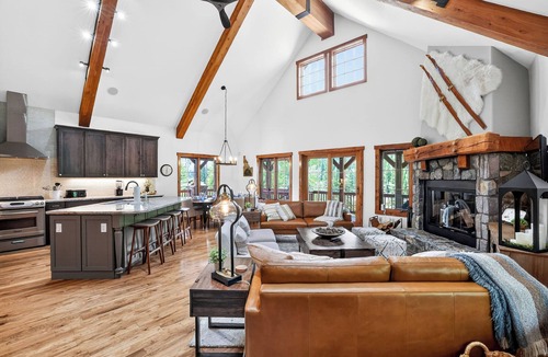 Tamarack Resort Cabin | Fireside Lodge | Ski-In/Ski-Out Luxury Cabin + Hot Tub