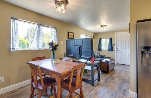 Coos Bay Cabin | Fish On-Site & Explore Coos Bay! Creekfront Cabin